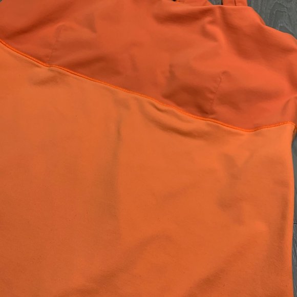 lululemon Cross Back Tank - EUC - 10 - Picture 6 of 9